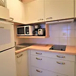 Appartement Renove Avec Terrasse A Royan - Fr-1-494-206